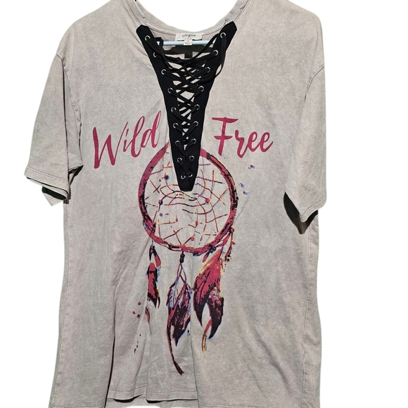 Umgee EUC Medium Dreamcatcher Graphic Tee Grayish Color - Picture 2 of 2